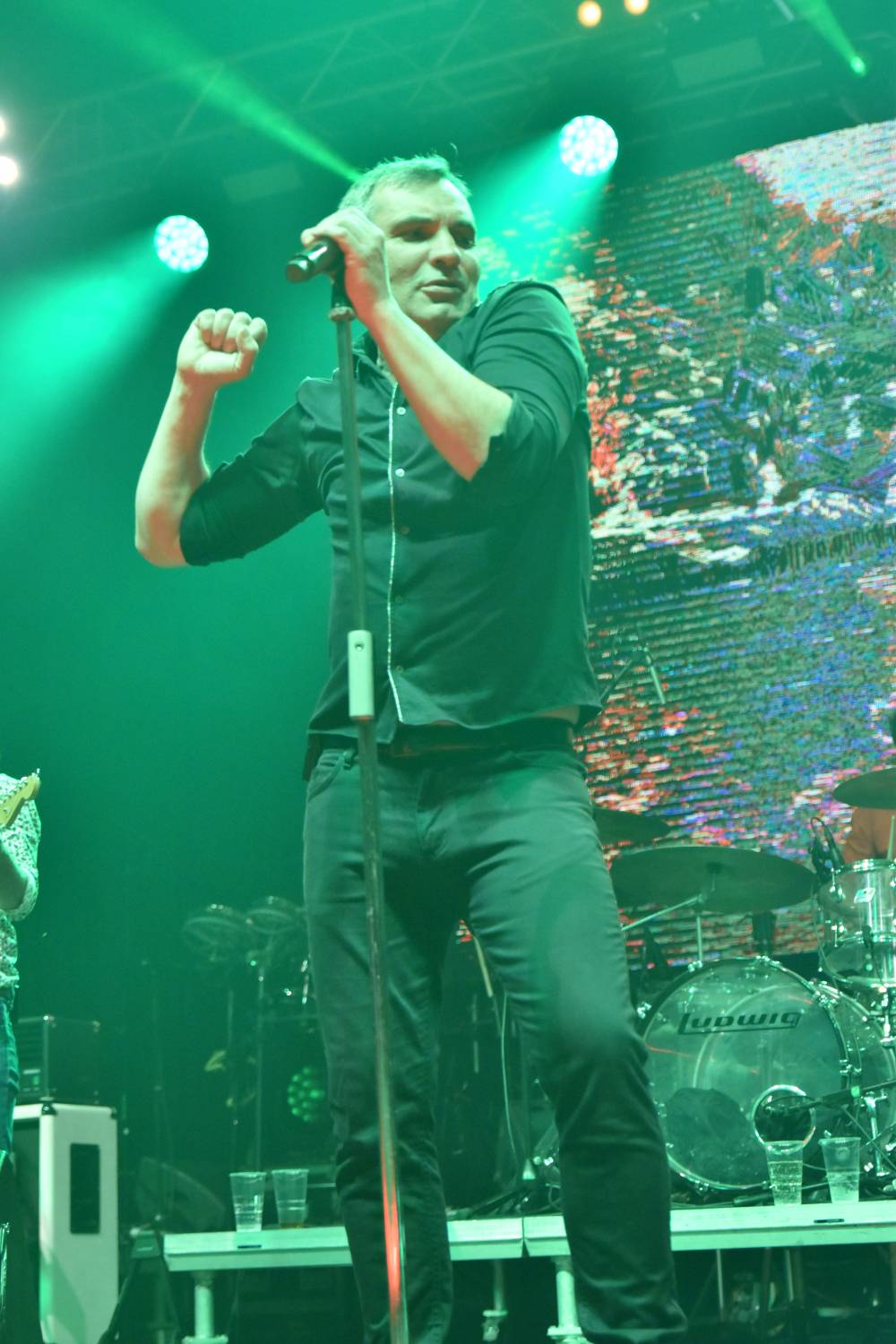 Žebřík 2021 - show, která trvala až do rána. Na pódiu řádili Xavier Baumaxa, Mig 21, Pražský výběr a Donnie Darko