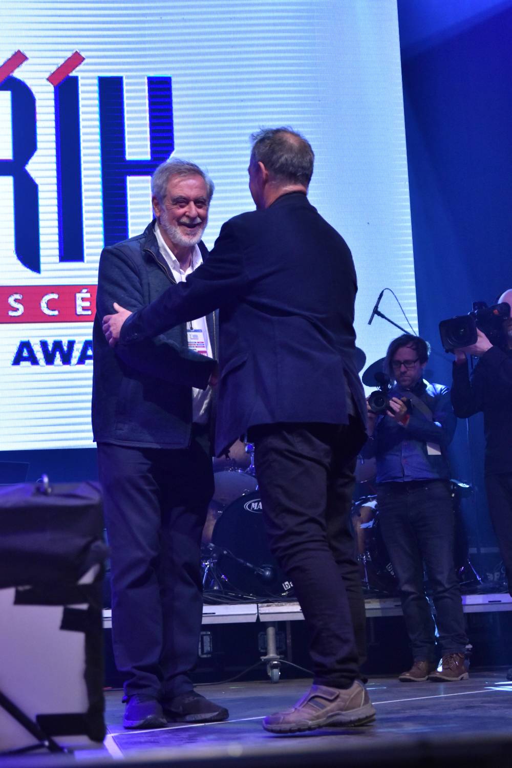 Žebřík 2021 - show, která trvala až do rána. Na pódiu řádili Xavier Baumaxa, Mig 21, Pražský výběr a Donnie Darko