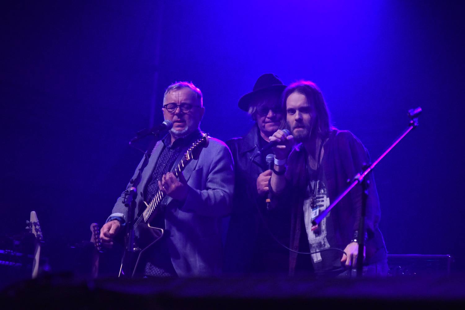 Žebřík 2021 - show, která trvala až do rána. Na pódiu řádili Xavier Baumaxa, Mig 21, Pražský výběr a Donnie Darko
