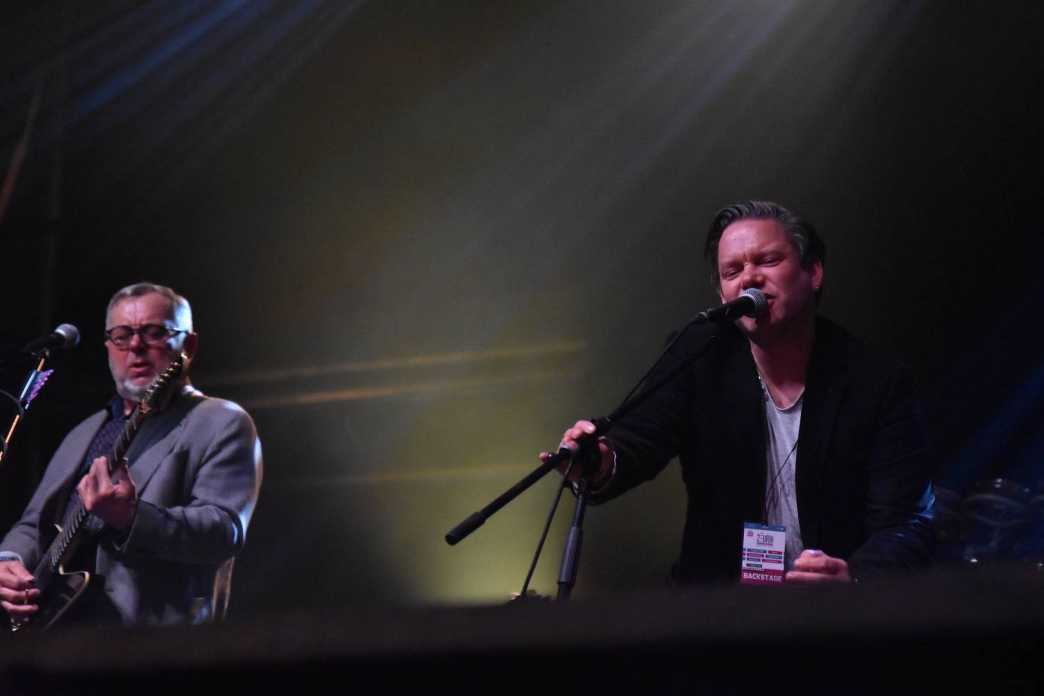 Žebřík 2021 - show, která trvala až do rána. Na pódiu řádili Xavier Baumaxa, Mig 21, Pražský výběr a Donnie Darko