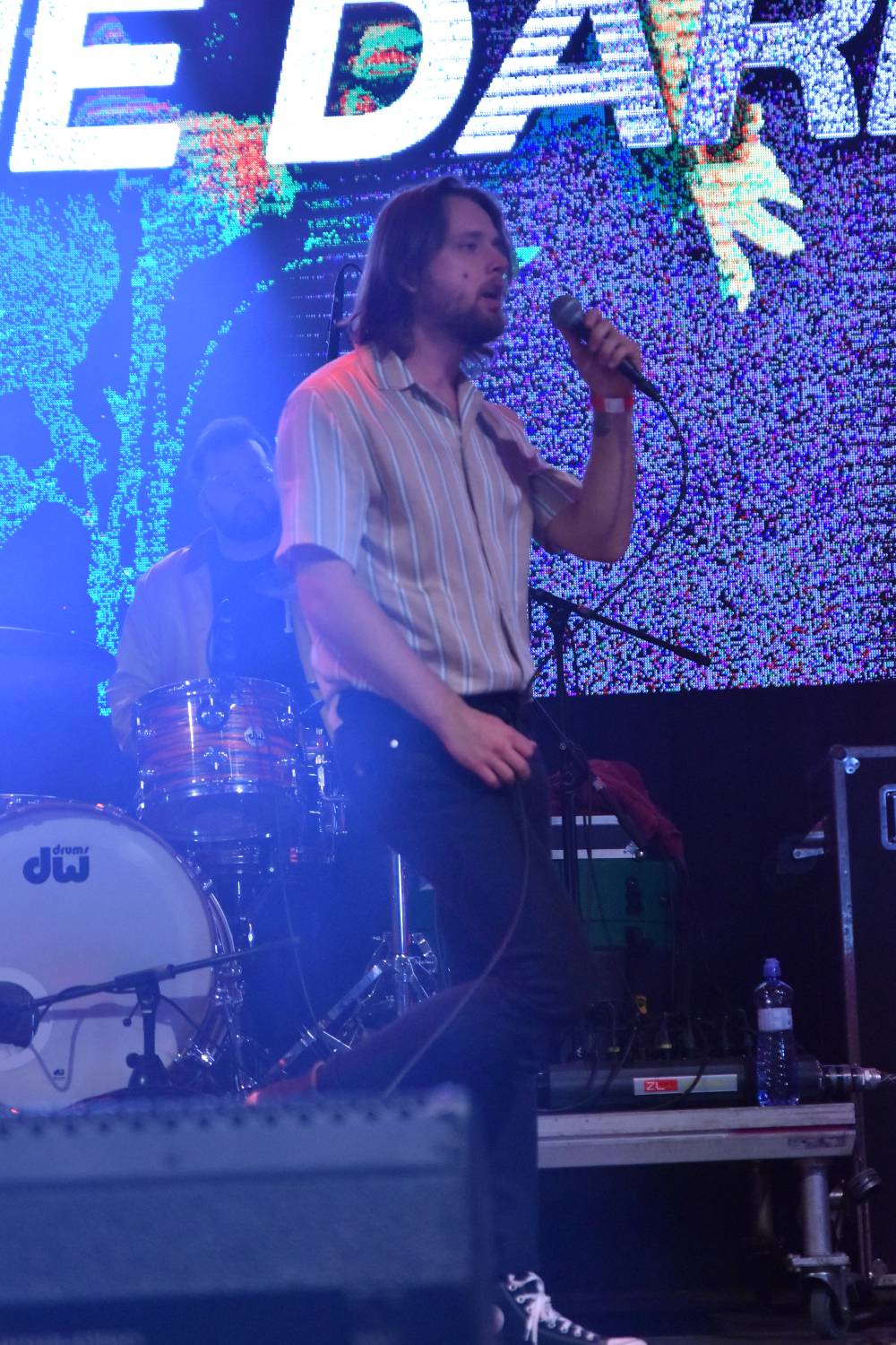 Žebřík 2021 - show, která trvala až do rána. Na pódiu řádili Xavier Baumaxa, Mig 21, Pražský výběr a Donnie Darko