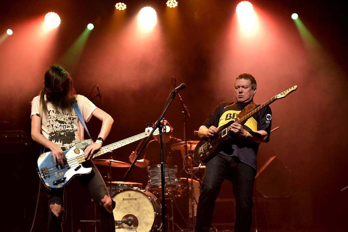 Pražská MeetFactory přivítala Red Bird Festival na podporu Ukrajiny, zahráli Jan Fic, Květy i Jakub König