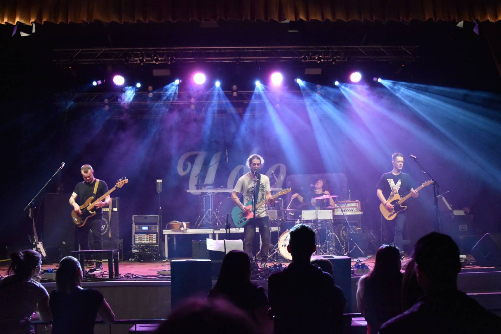 UDG připluli se svým Přístavem do Plzně, na palubu s sebou vzali Robina Mooda