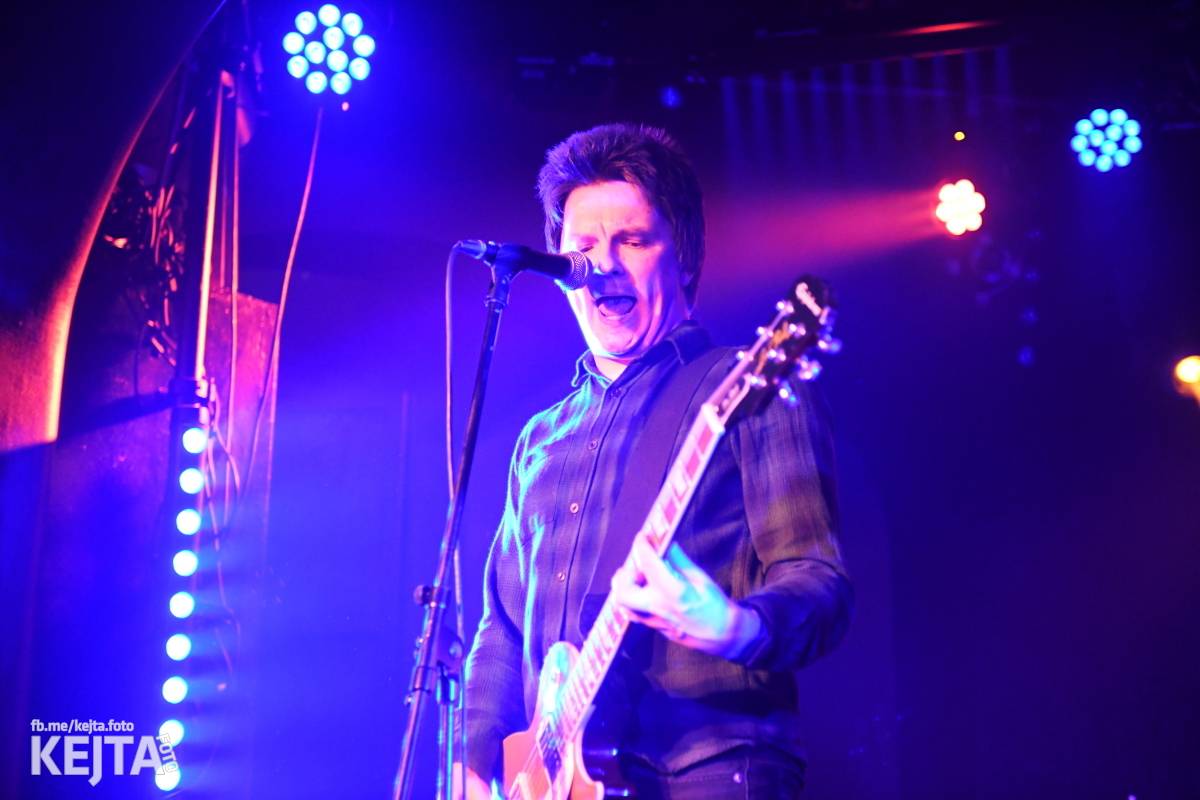 Punková nálada se linula klubem. Totální nasazení, The Fialky a Nežfaleš zakončili své turné