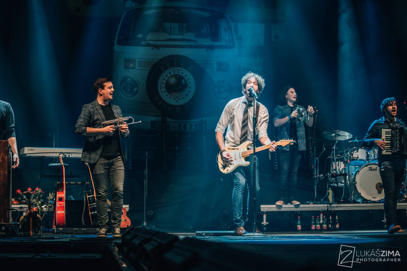 Ještě jednu noc. Kapela Jelen ovládla O2 universum, večer otevřela Kateřina Marie Tichá s Bandjeez