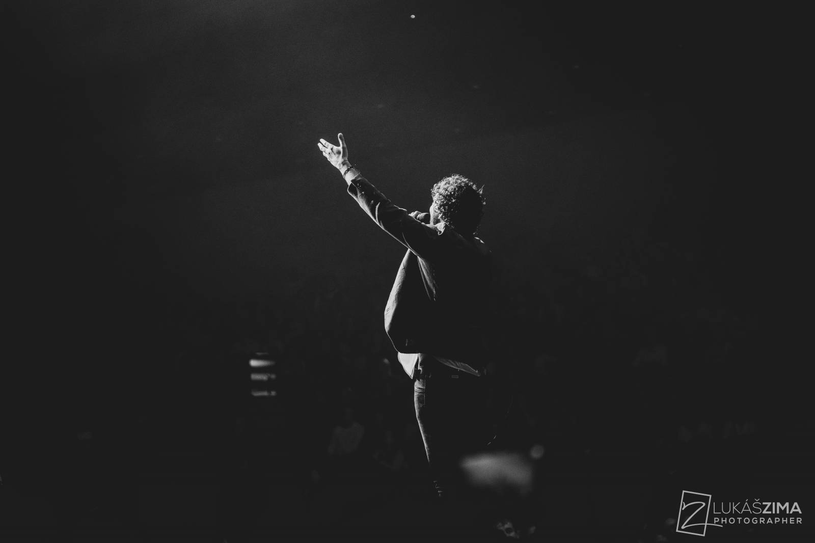 Ještě jednu noc. Kapela Jelen ovládla O2 universum, večer otevřela Kateřina Marie Tichá s Bandjeez