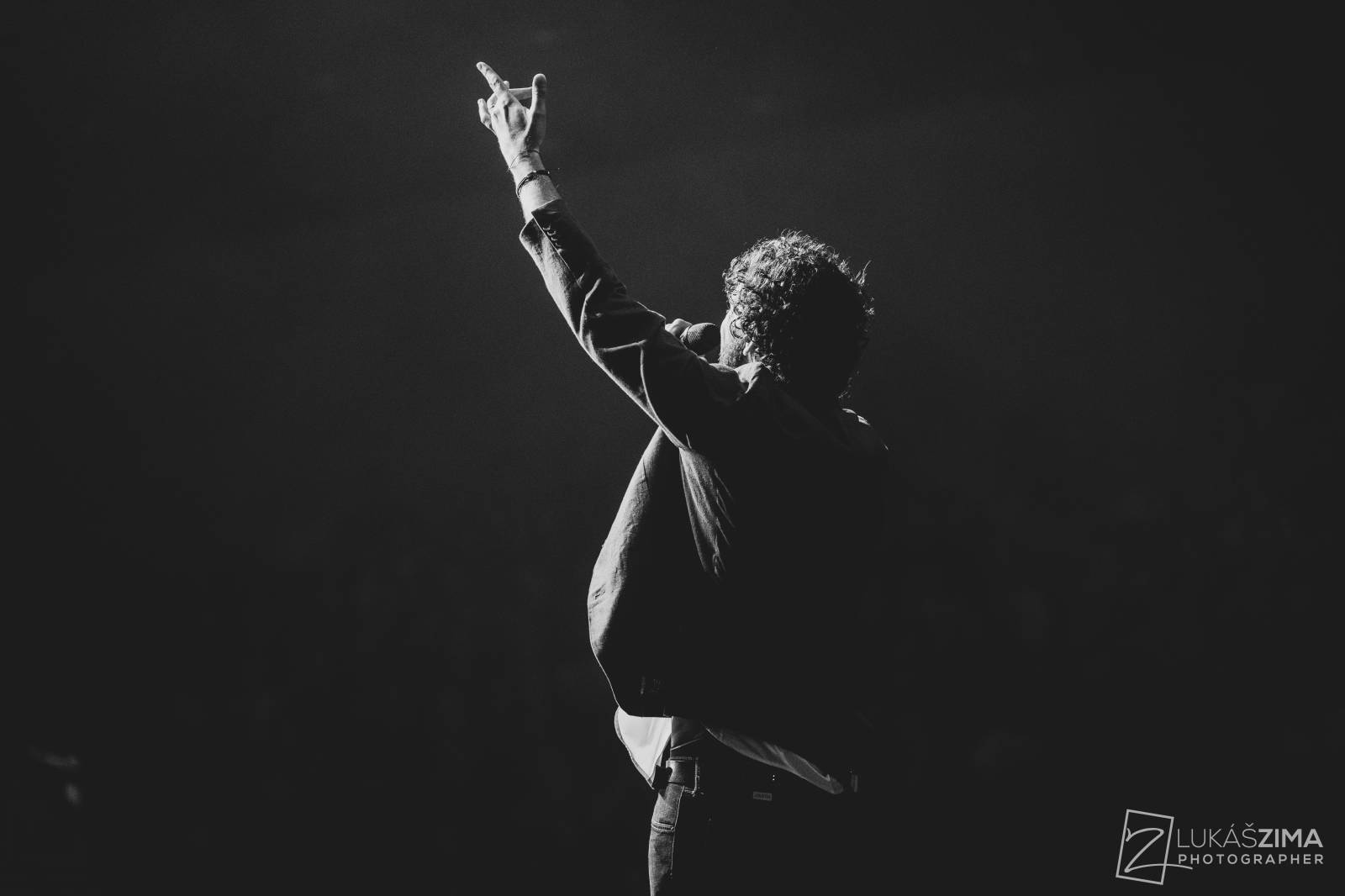 Ještě jednu noc. Kapela Jelen ovládla O2 universum, večer otevřela Kateřina Marie Tichá s Bandjeez