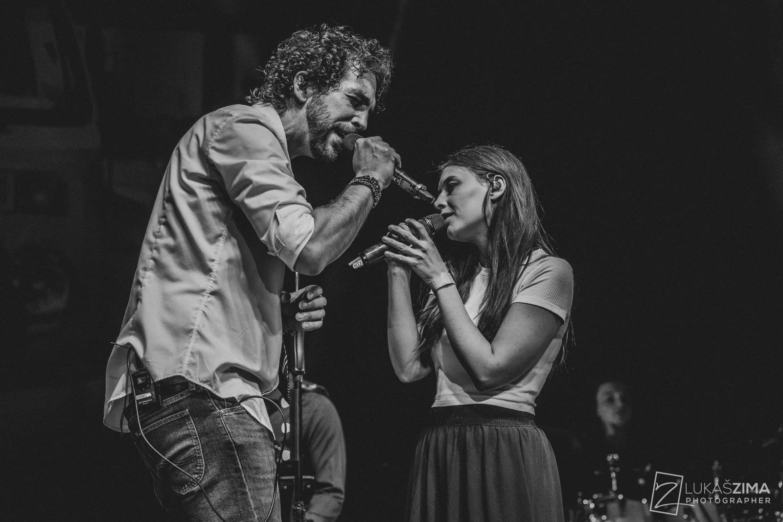 Ještě jednu noc. Kapela Jelen ovládla O2 universum, večer otevřela Kateřina Marie Tichá s Bandjeez