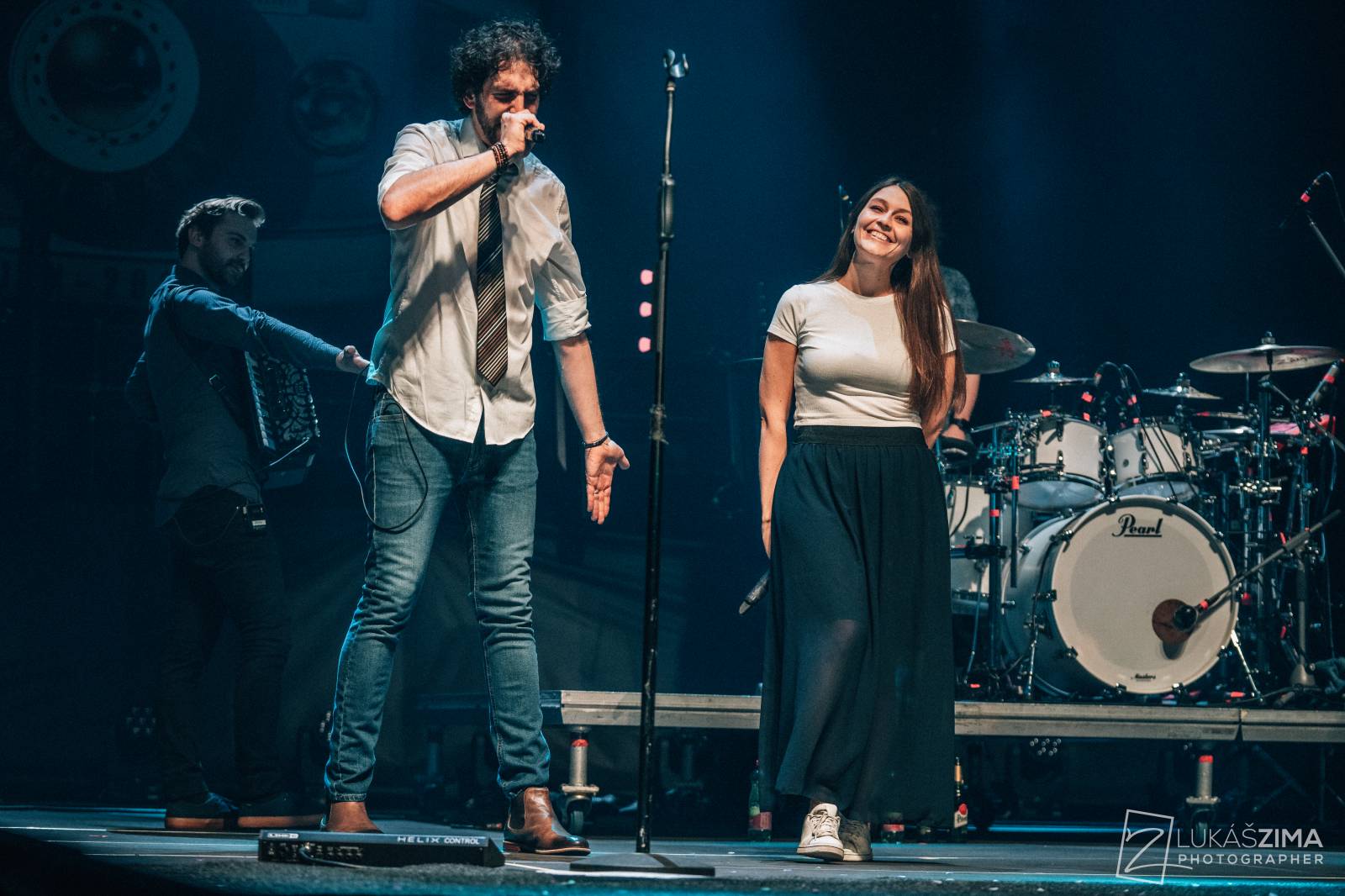 Ještě jednu noc. Kapela Jelen ovládla O2 universum, večer otevřela Kateřina Marie Tichá s Bandjeez