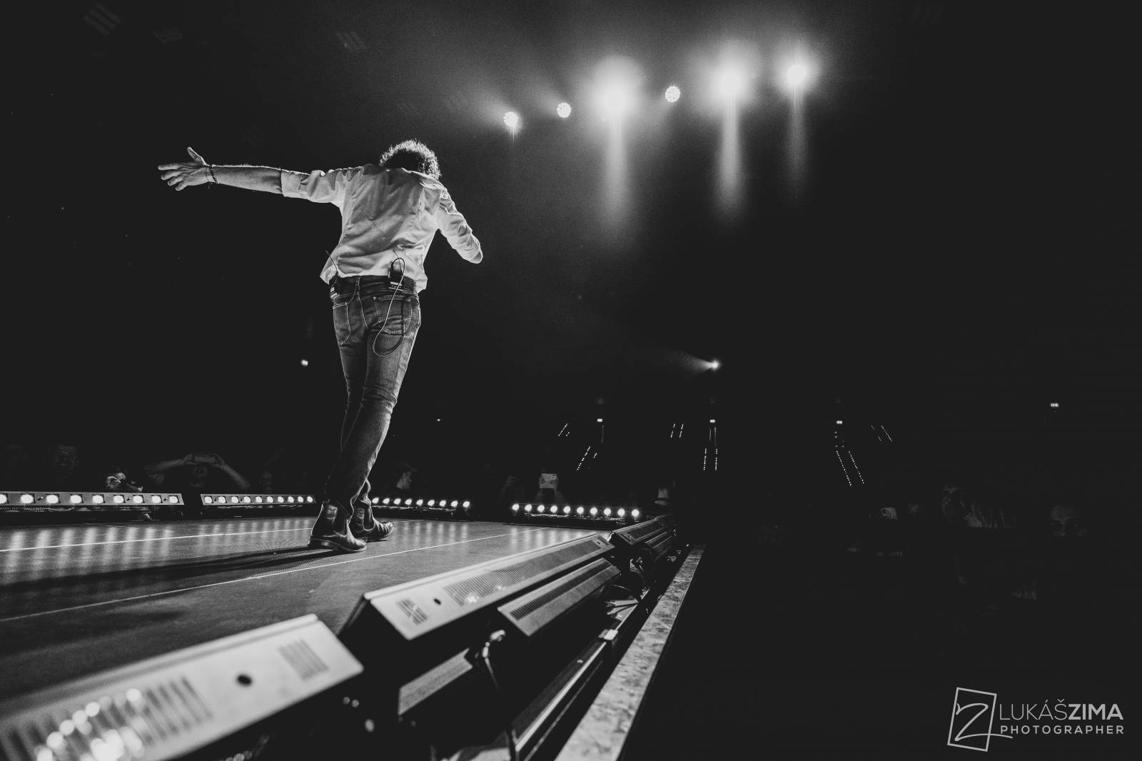 Ještě jednu noc. Kapela Jelen ovládla O2 universum, večer otevřela Kateřina Marie Tichá s Bandjeez