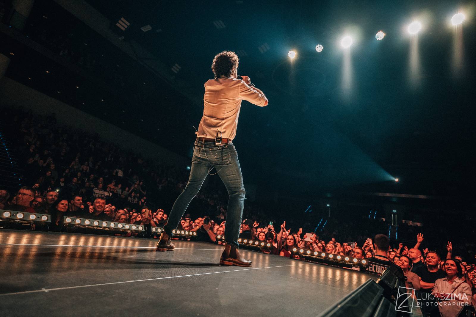 Ještě jednu noc. Kapela Jelen ovládla O2 universum, večer otevřela Kateřina Marie Tichá s Bandjeez