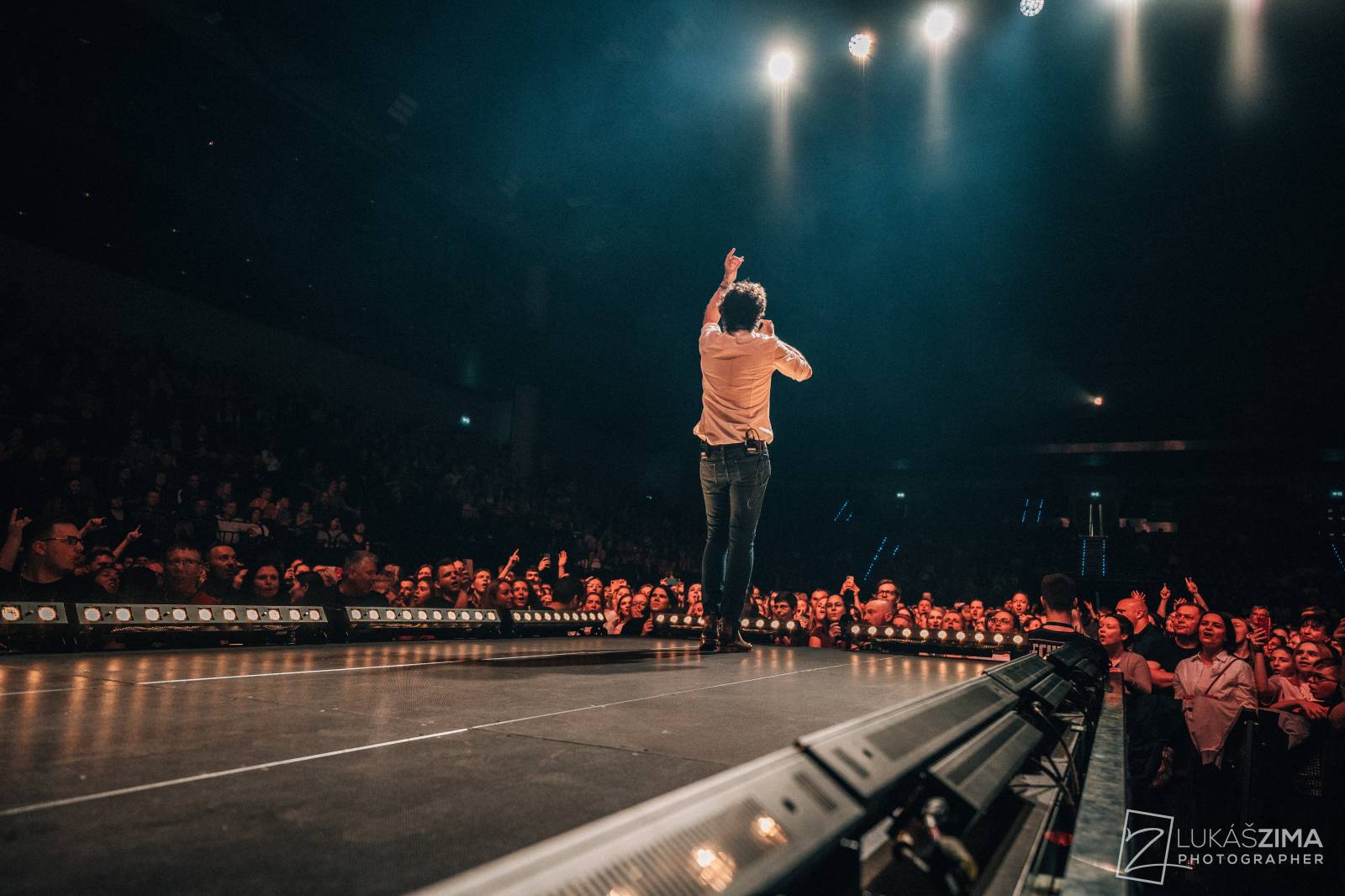 Ještě jednu noc. Kapela Jelen ovládla O2 universum, večer otevřela Kateřina Marie Tichá s Bandjeez