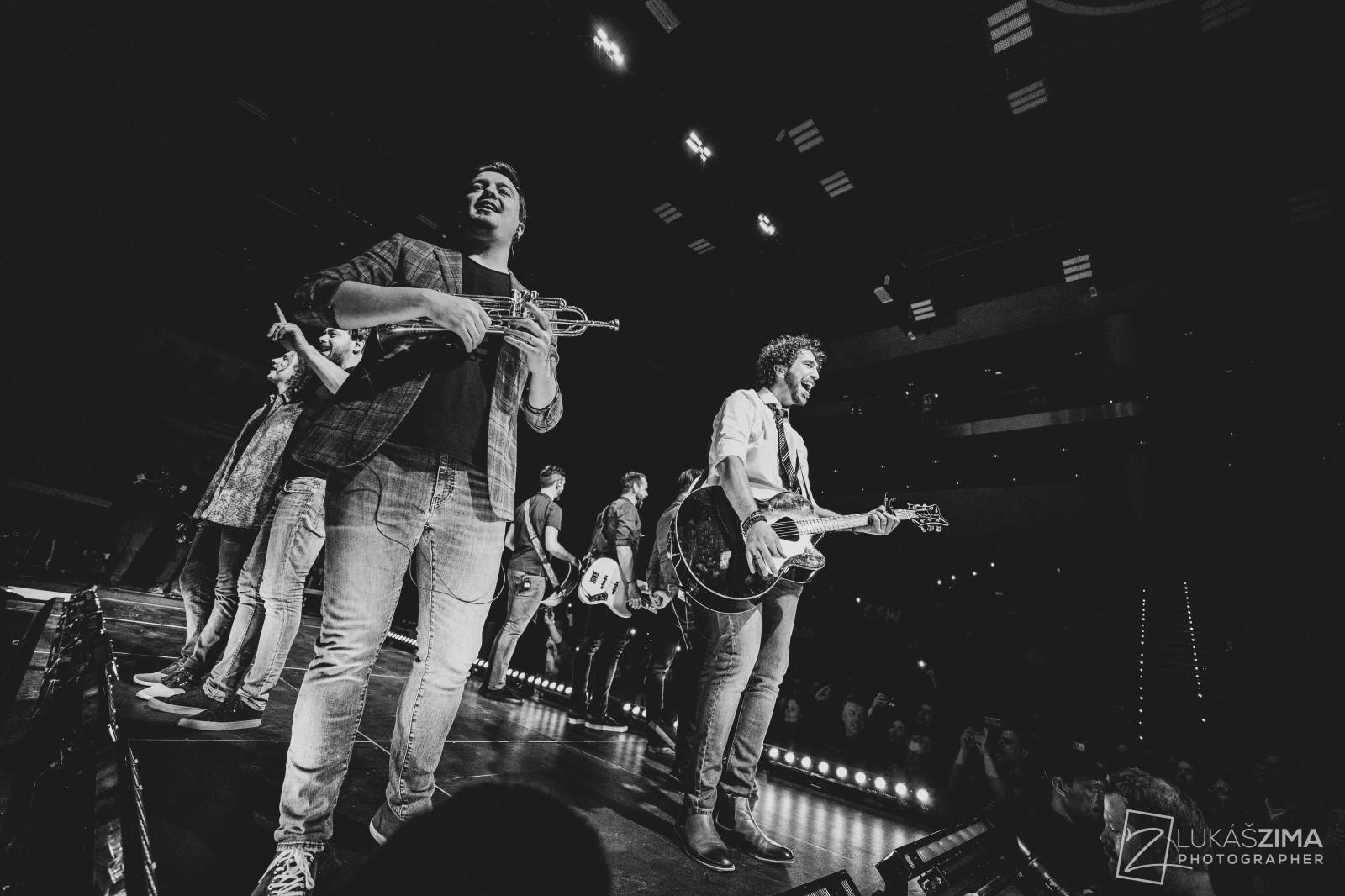 Ještě jednu noc. Kapela Jelen ovládla O2 universum, večer otevřela Kateřina Marie Tichá s Bandjeez