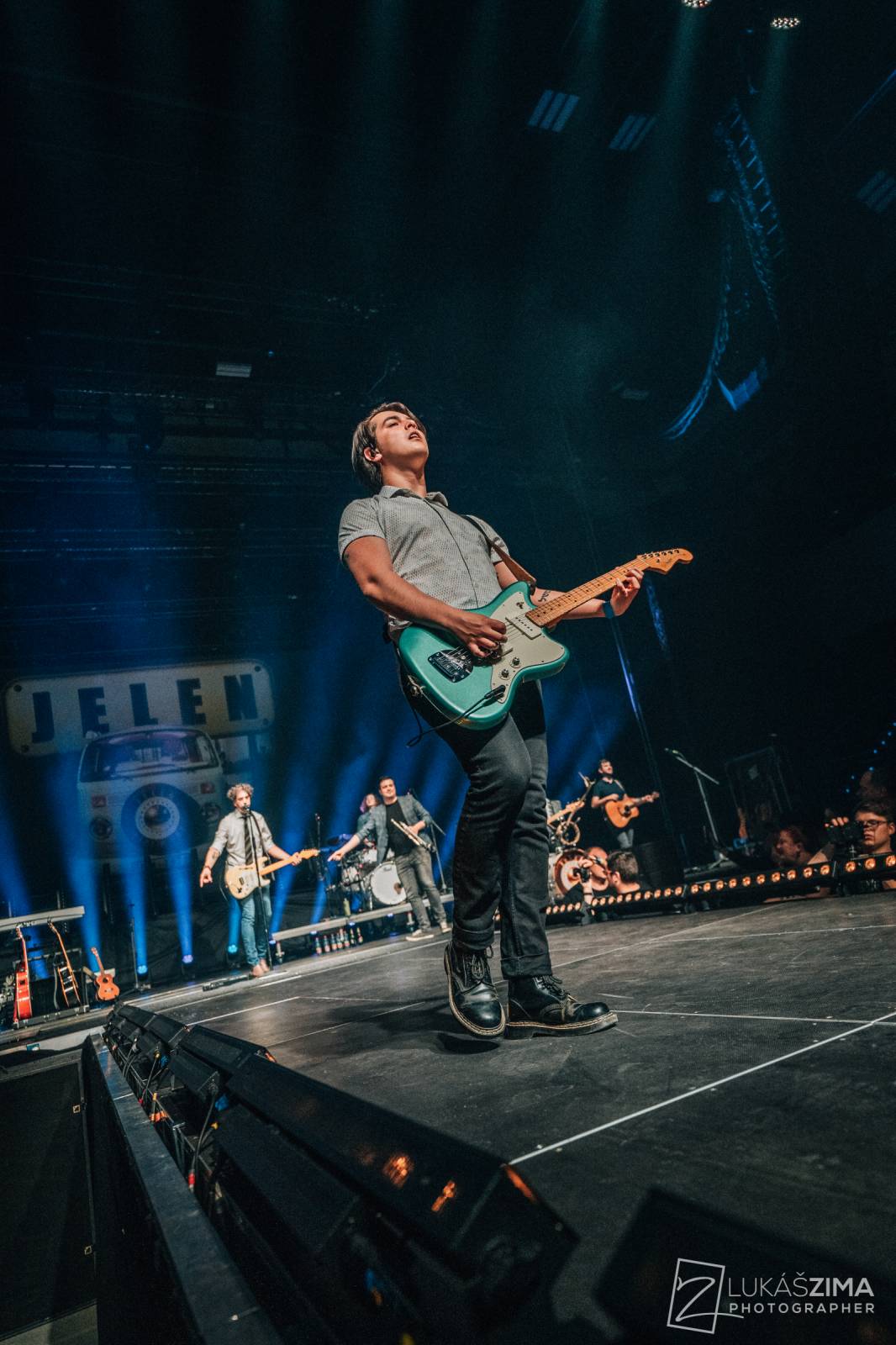 Ještě jednu noc. Kapela Jelen ovládla O2 universum, večer otevřela Kateřina Marie Tichá s Bandjeez