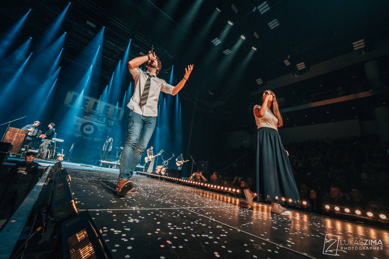 Ještě jednu noc. Kapela Jelen ovládla O2 universum, večer otevřela Kateřina Marie Tichá s Bandjeez