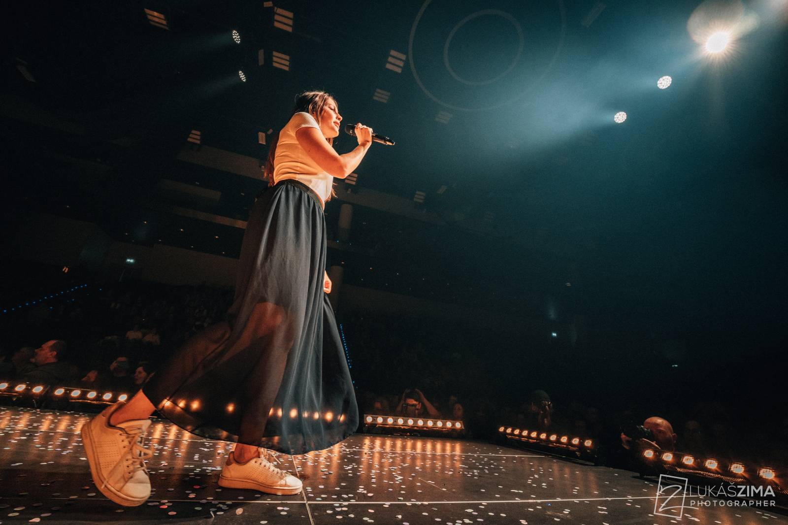 Ještě jednu noc. Kapela Jelen ovládla O2 universum, večer otevřela Kateřina Marie Tichá s Bandjeez