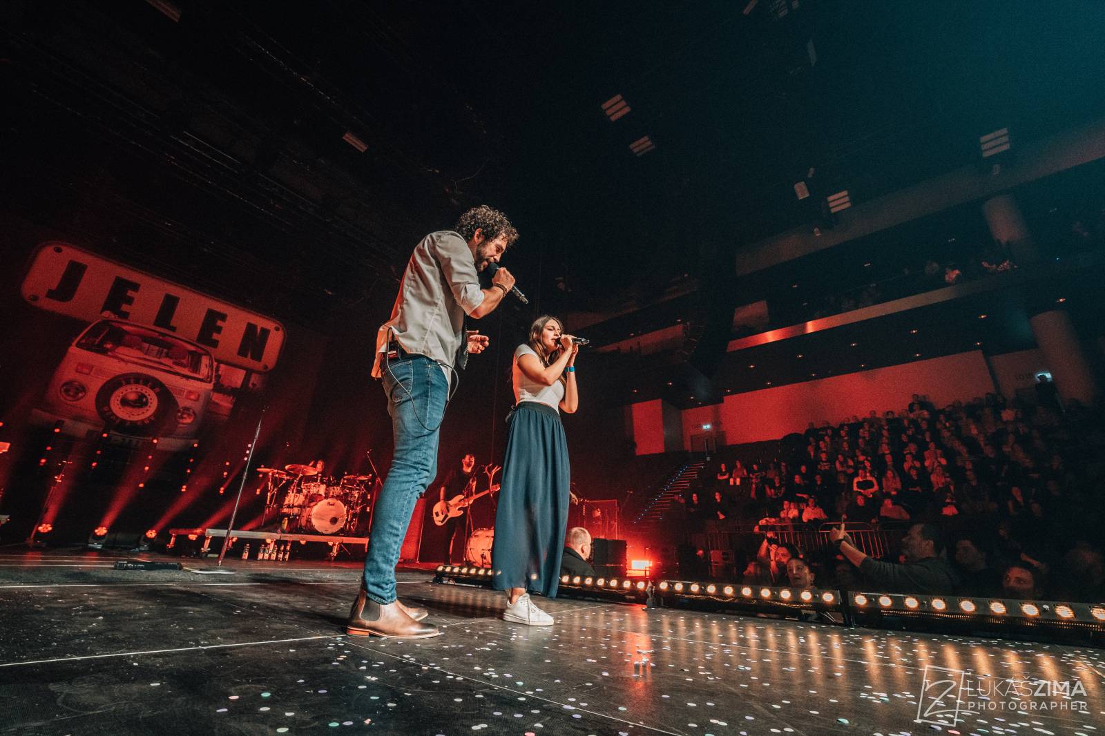 Ještě jednu noc. Kapela Jelen ovládla O2 universum, večer otevřela Kateřina Marie Tichá s Bandjeez