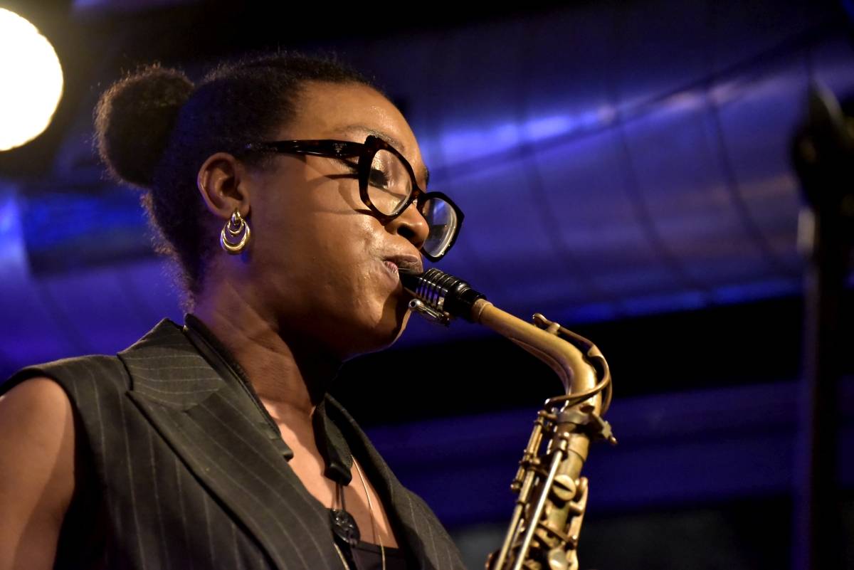 Pražským Jazz Dockem zněl elitní britský jazz s afro-jamajskými kořeny Camille George