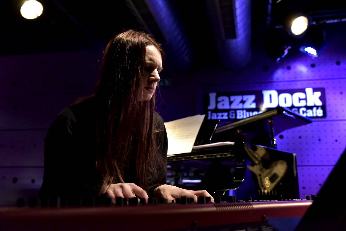 Pražským Jazz Dockem zněl elitní britský jazz s afro-jamajskými kořeny Camille George