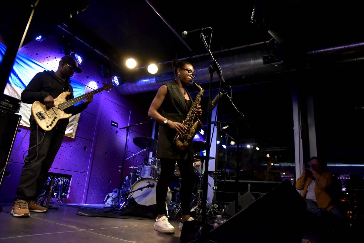 Pražským Jazz Dockem zněl elitní britský jazz s afro-jamajskými kořeny Camille George