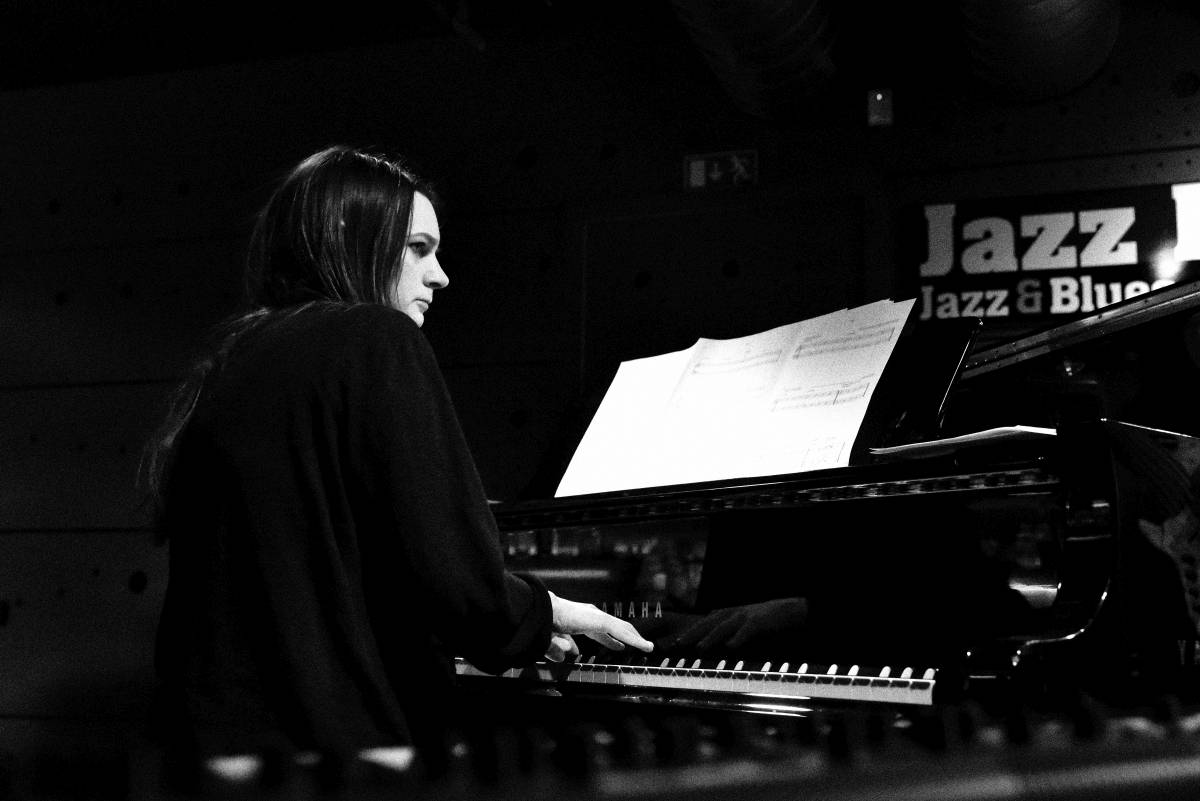 Pražským Jazz Dockem zněl elitní britský jazz s afro-jamajskými kořeny Camille George