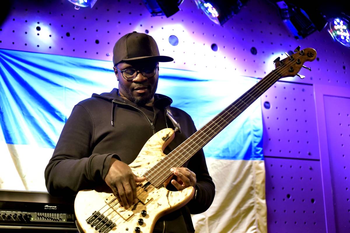 Pražským Jazz Dockem zněl elitní britský jazz s afro-jamajskými kořeny Camille George