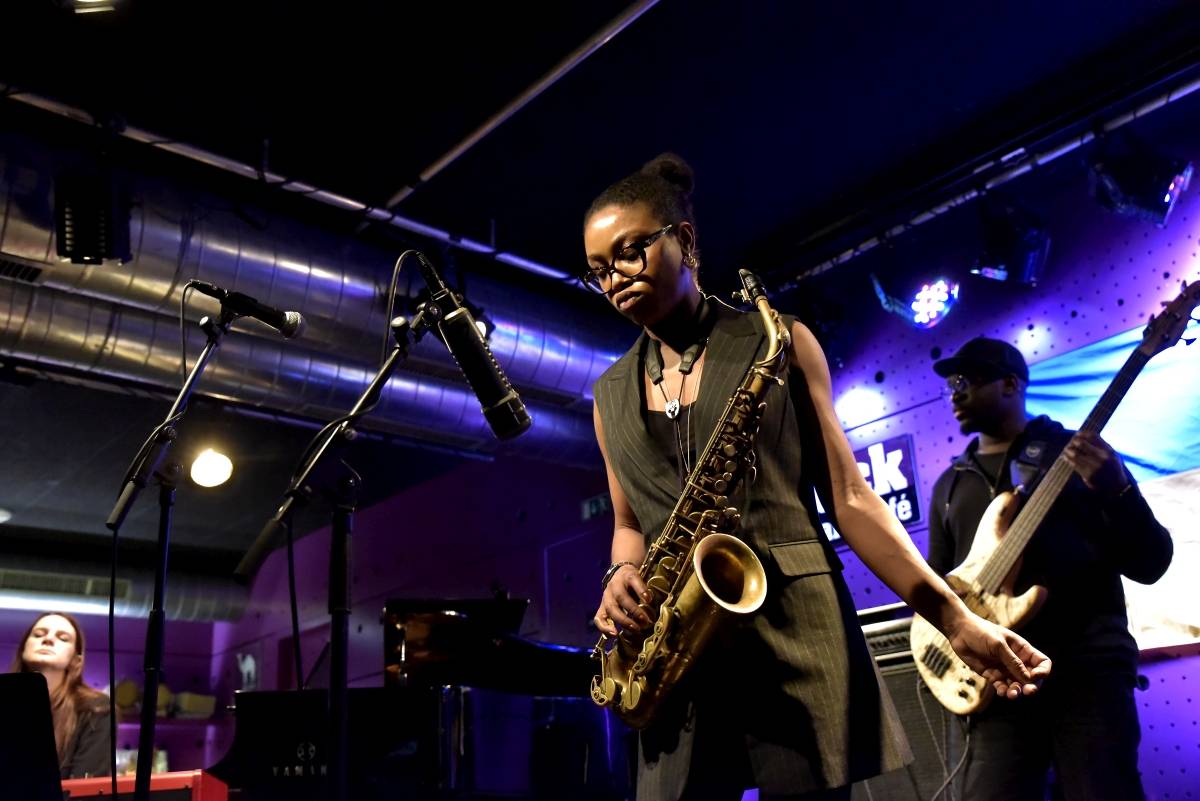 Pražským Jazz Dockem zněl elitní britský jazz s afro-jamajskými kořeny Camille George