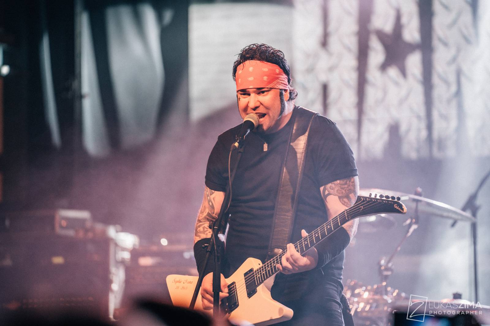 Harlej zaplnil kulturní dům v Čelákovicích, přes řev fanoušků nebylo slyšet vlastních myšlenek