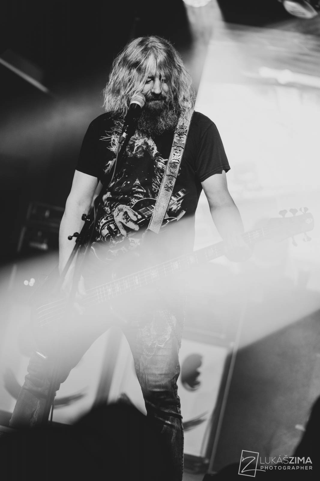 Harlej zaplnil kulturní dům v Čelákovicích, přes řev fanoušků nebylo slyšet vlastních myšlenek