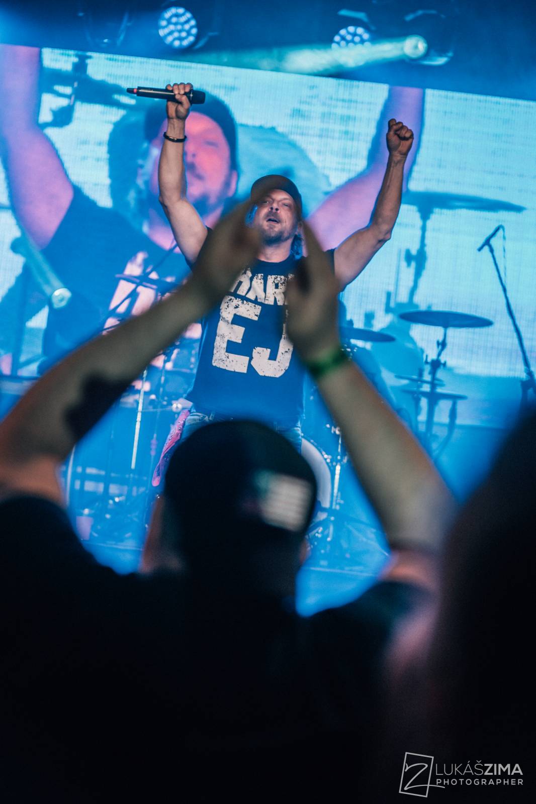 Harlej zaplnil kulturní dům v Čelákovicích, přes řev fanoušků nebylo slyšet vlastních myšlenek