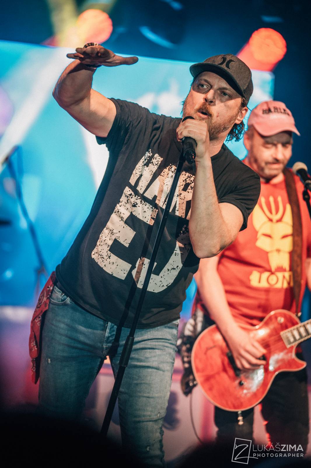 Harlej zaplnil kulturní dům v Čelákovicích, přes řev fanoušků nebylo slyšet vlastních myšlenek