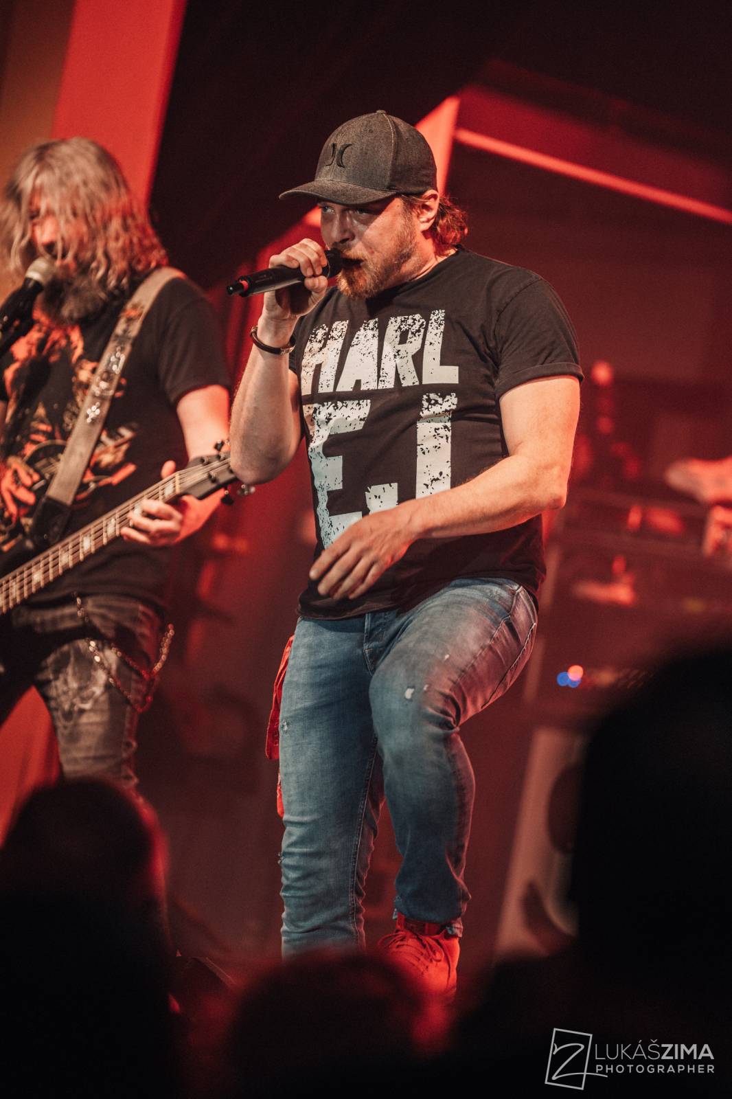 Harlej zaplnil kulturní dům v Čelákovicích, přes řev fanoušků nebylo slyšet vlastních myšlenek