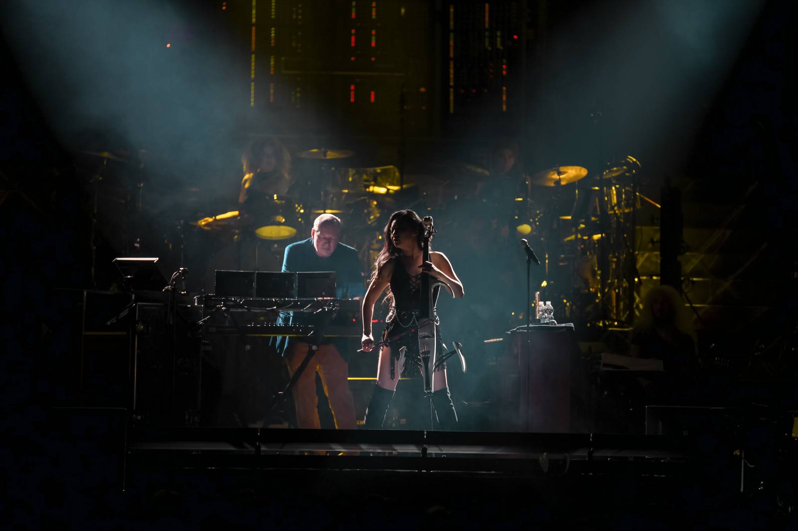 Hans Zimmer se vrátil do O2 areny. Zazněly slavné melodie z Pirátů z Karibiku nebo Jamese Bonda