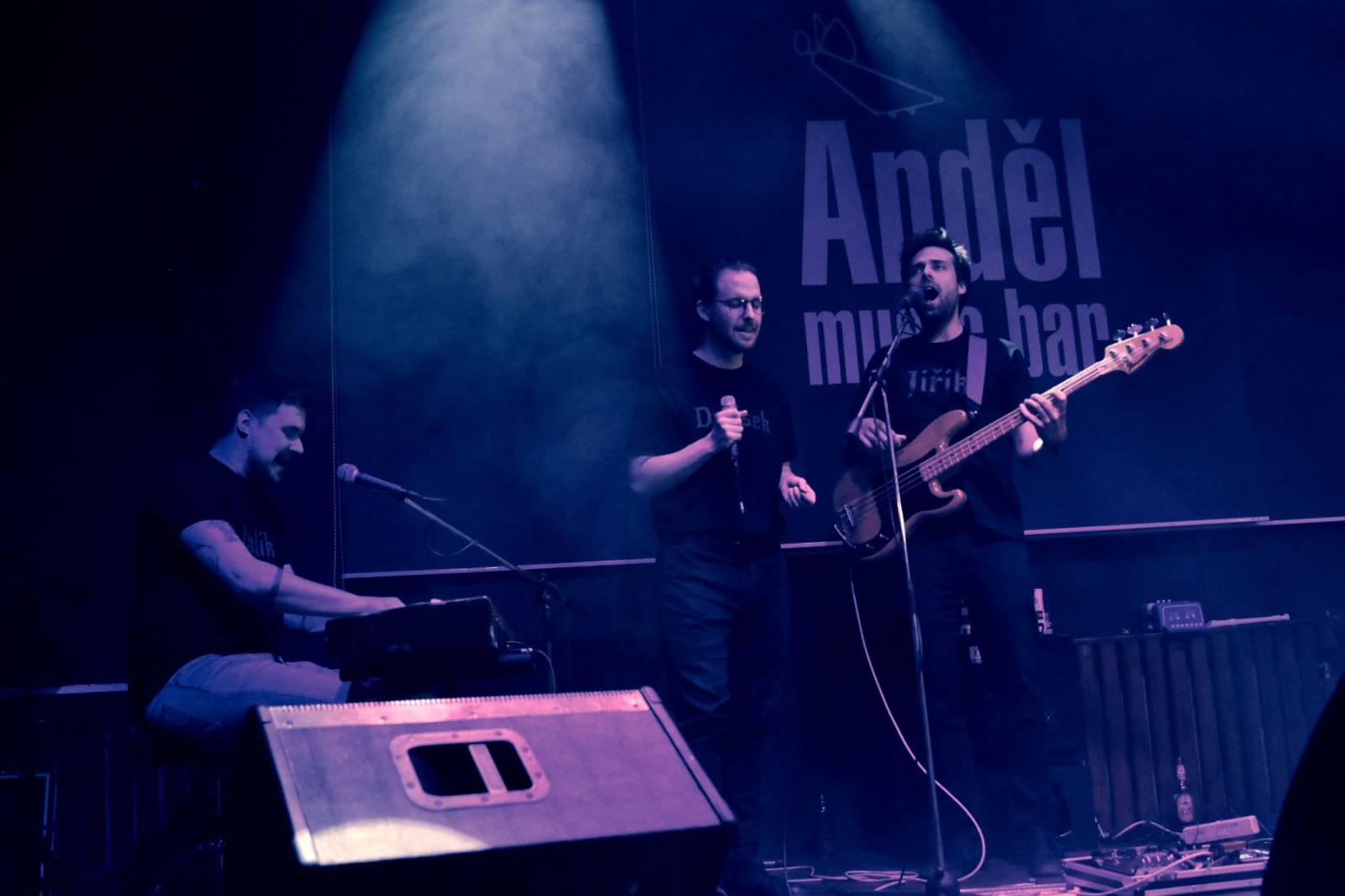 Petr Soukup s Jiřím Vidasovem dovezli do Plzně teorii triviality a absurdity i desku Thrash Metal 