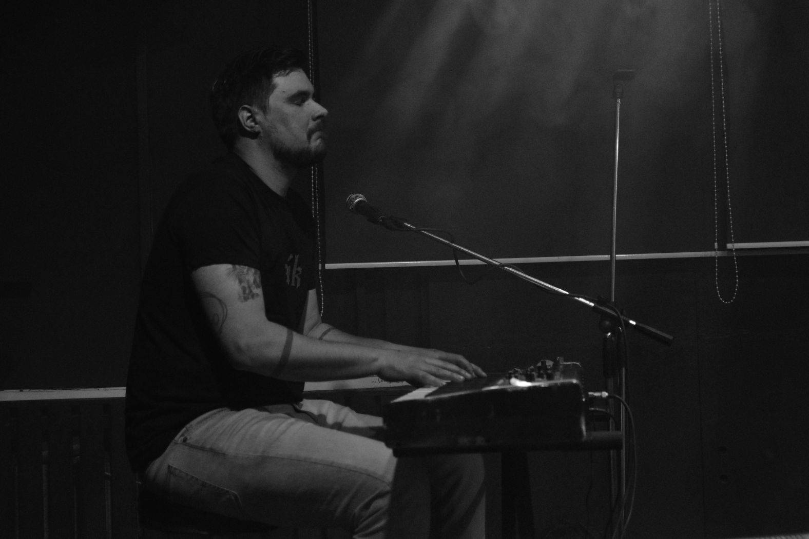 Petr Soukup s Jiřím Vidasovem dovezli do Plzně teorii triviality a absurdity i desku Thrash Metal 