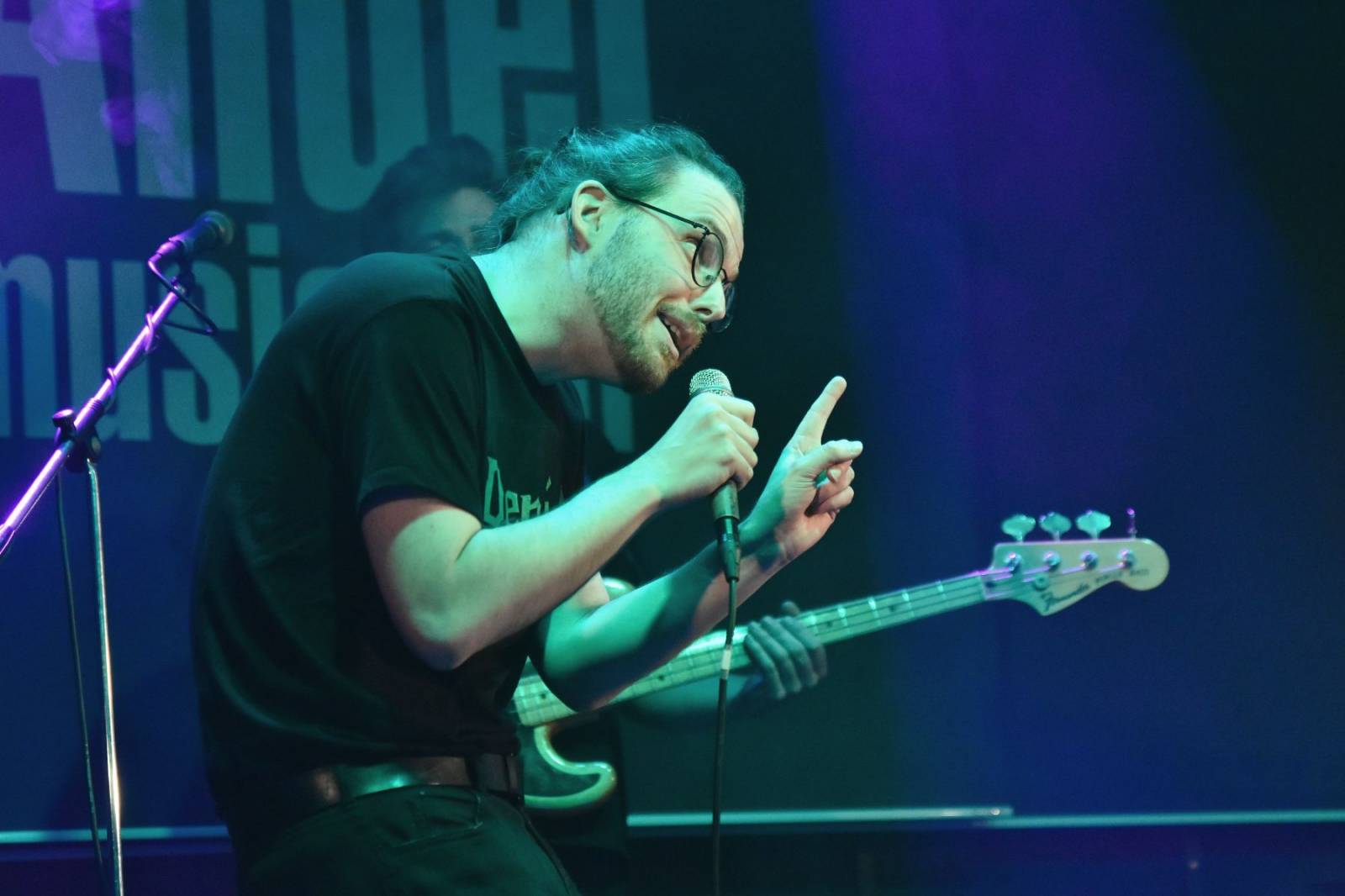 Petr Soukup s Jiřím Vidasovem dovezli do Plzně teorii triviality a absurdity i desku Thrash Metal 