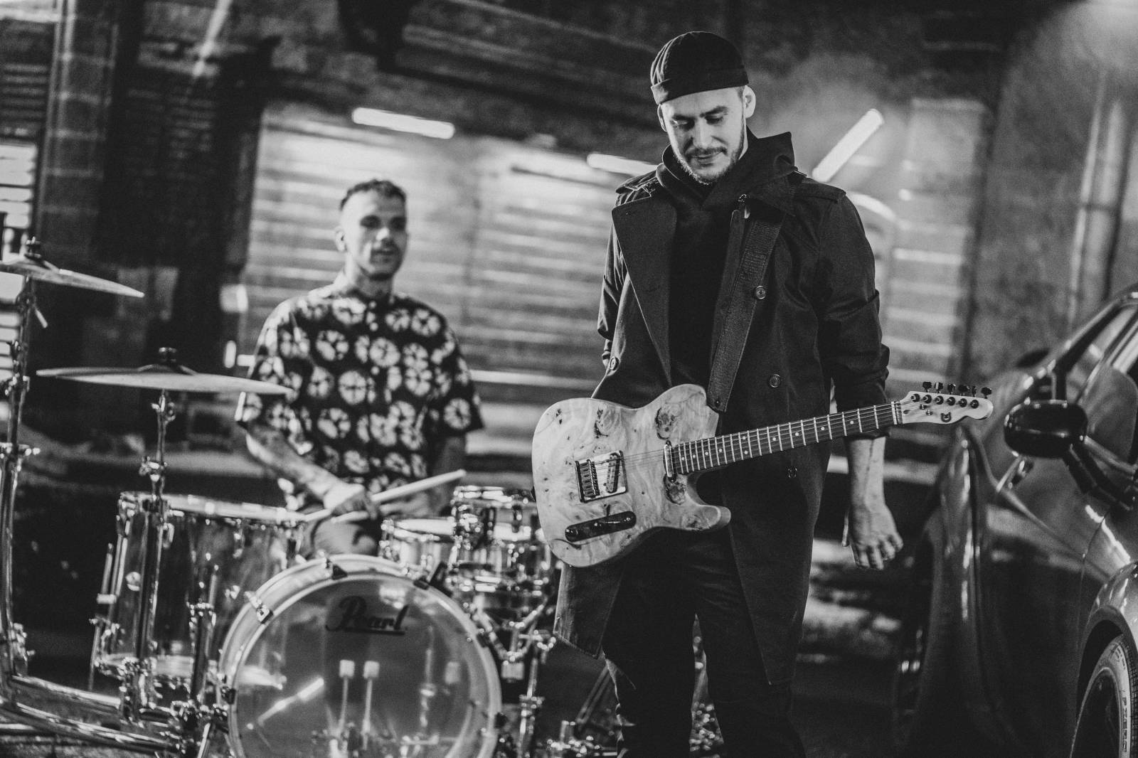 Sebastian natáčel nový videoklip, singl Tvý jméno dostane vizuál jako z amerického filmu