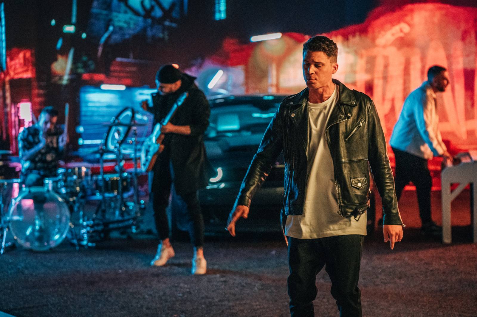 Sebastian natáčel nový videoklip, singl Tvý jméno dostane vizuál jako z amerického filmu