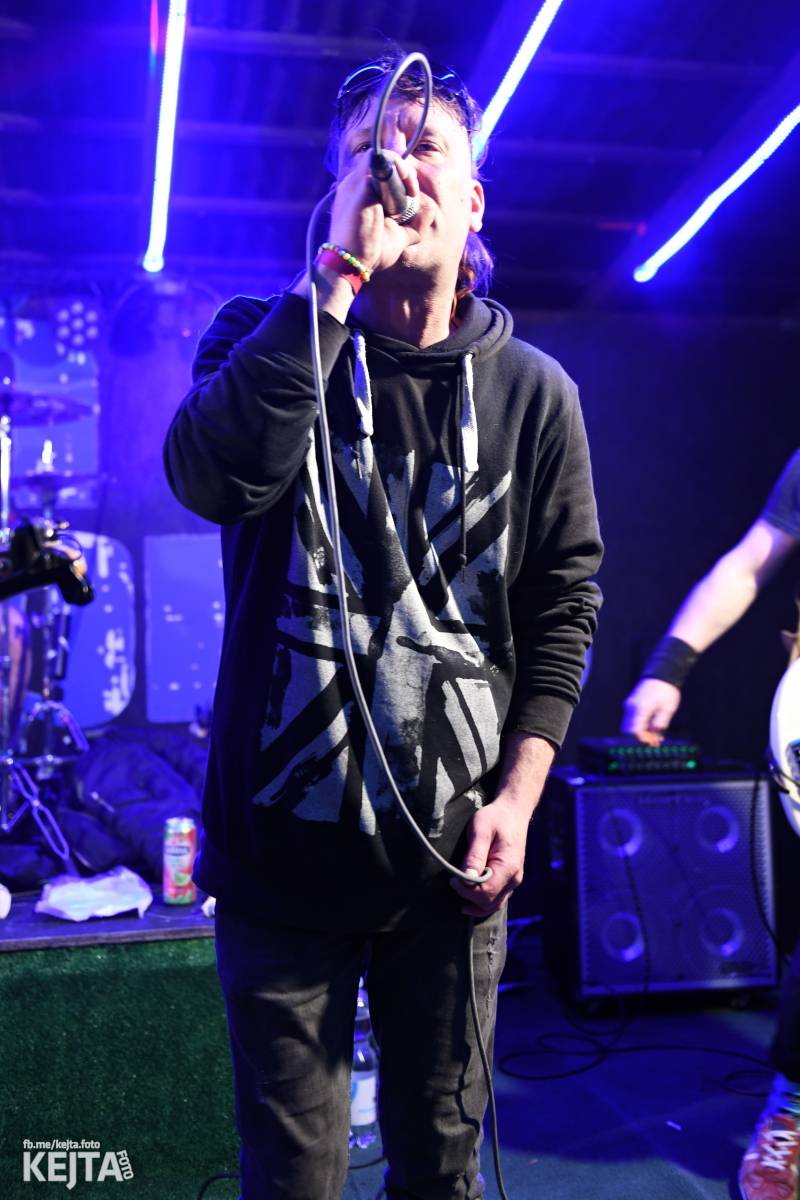 Přehlídka čír začala: V Modré Vopici zahráli Pořád stejně, Bez šance, Reckless a další