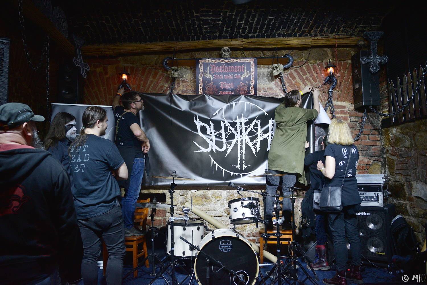 Do plzeňského Parlamentu se sjeli blackmetalisté, zahráli Nocturnal Obeisance, Sukkhu i Blutsturm