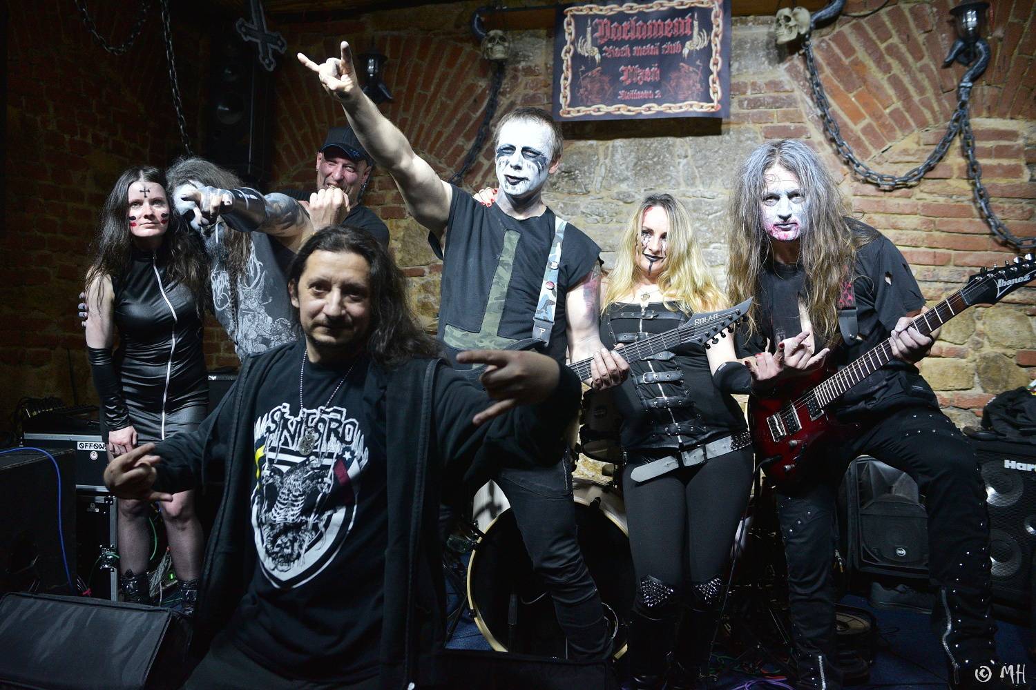 Do plzeňského Parlamentu se sjeli blackmetalisté, zahráli Nocturnal Obeisance, Sukkhu i Blutsturm