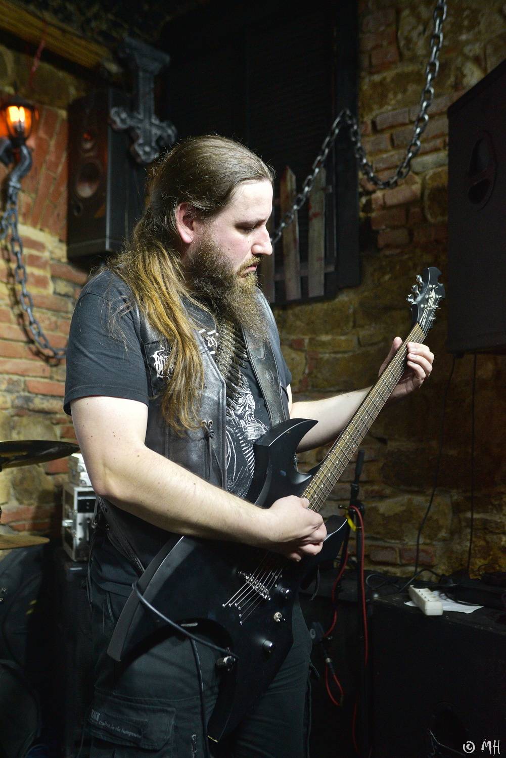 Do plzeňského Parlamentu se sjeli blackmetalisté, zahráli Nocturnal Obeisance, Sukkhu i Blutsturm