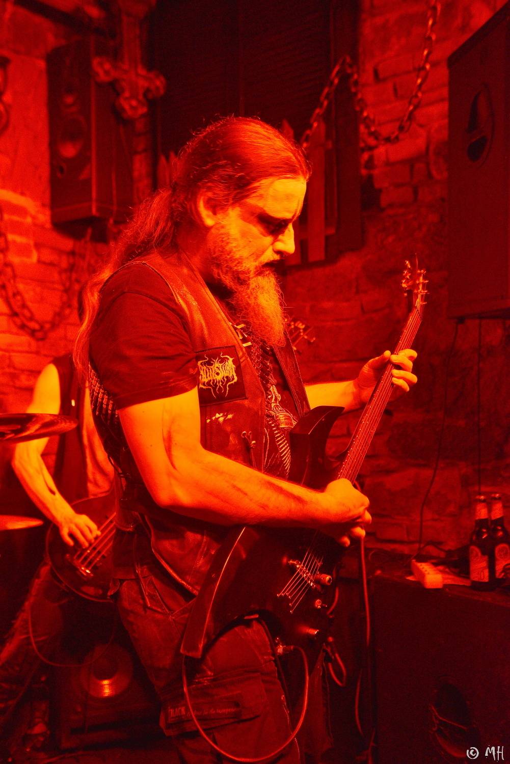 Do plzeňského Parlamentu se sjeli blackmetalisté, zahráli Nocturnal Obeisance, Sukkhu i Blutsturm