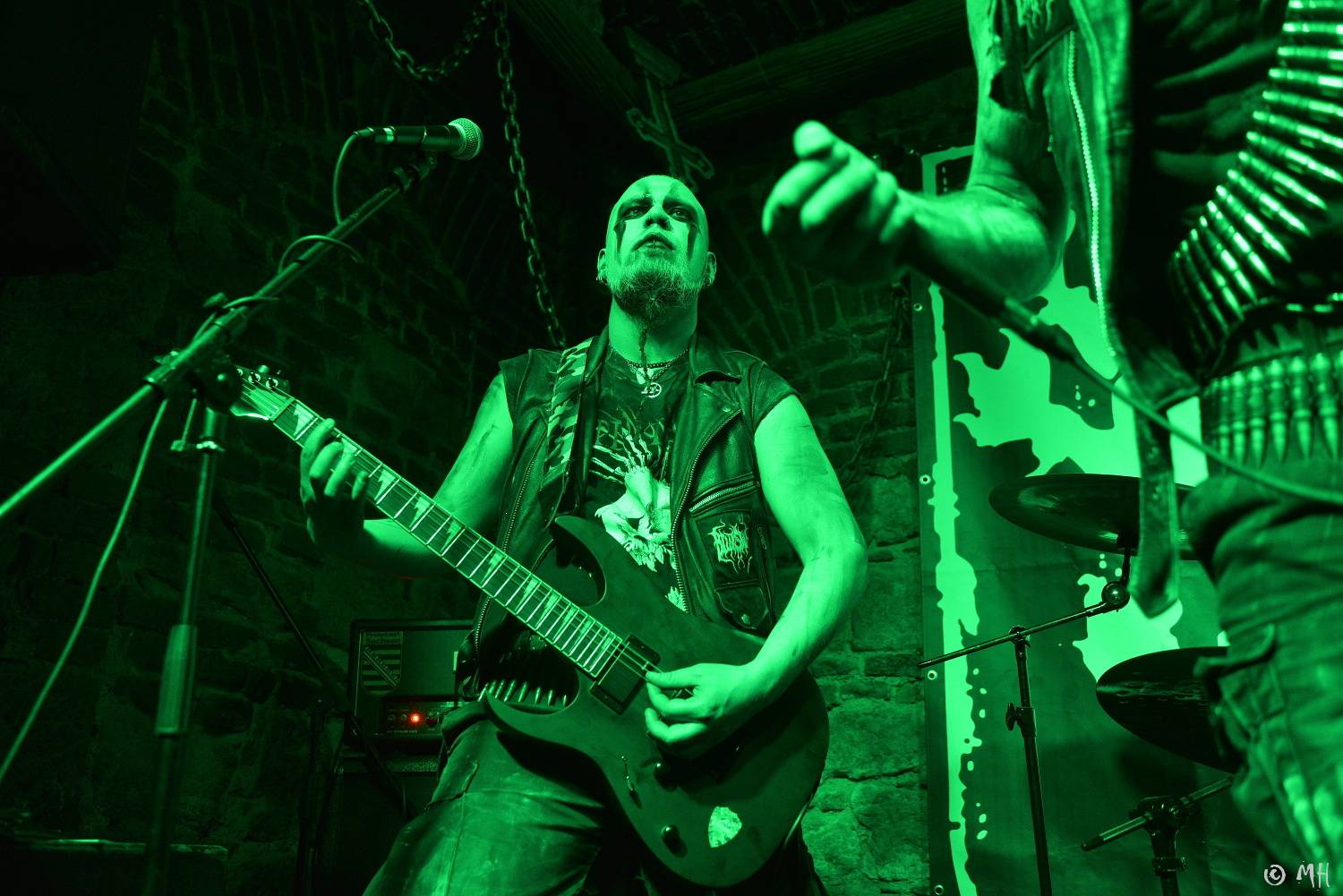 Do plzeňského Parlamentu se sjeli blackmetalisté, zahráli Nocturnal Obeisance, Sukkhu i Blutsturm