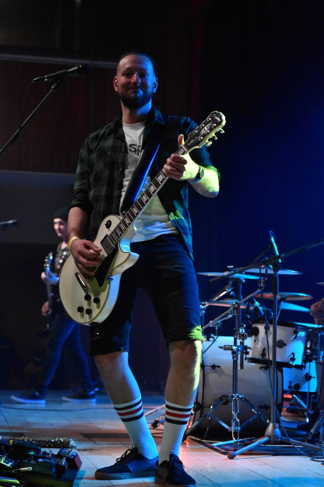 Adys doma v Klatovech představili Lopaty POPu. Album pokřtil Petr Lebeda, zahráli Fiasko a Vojtaano