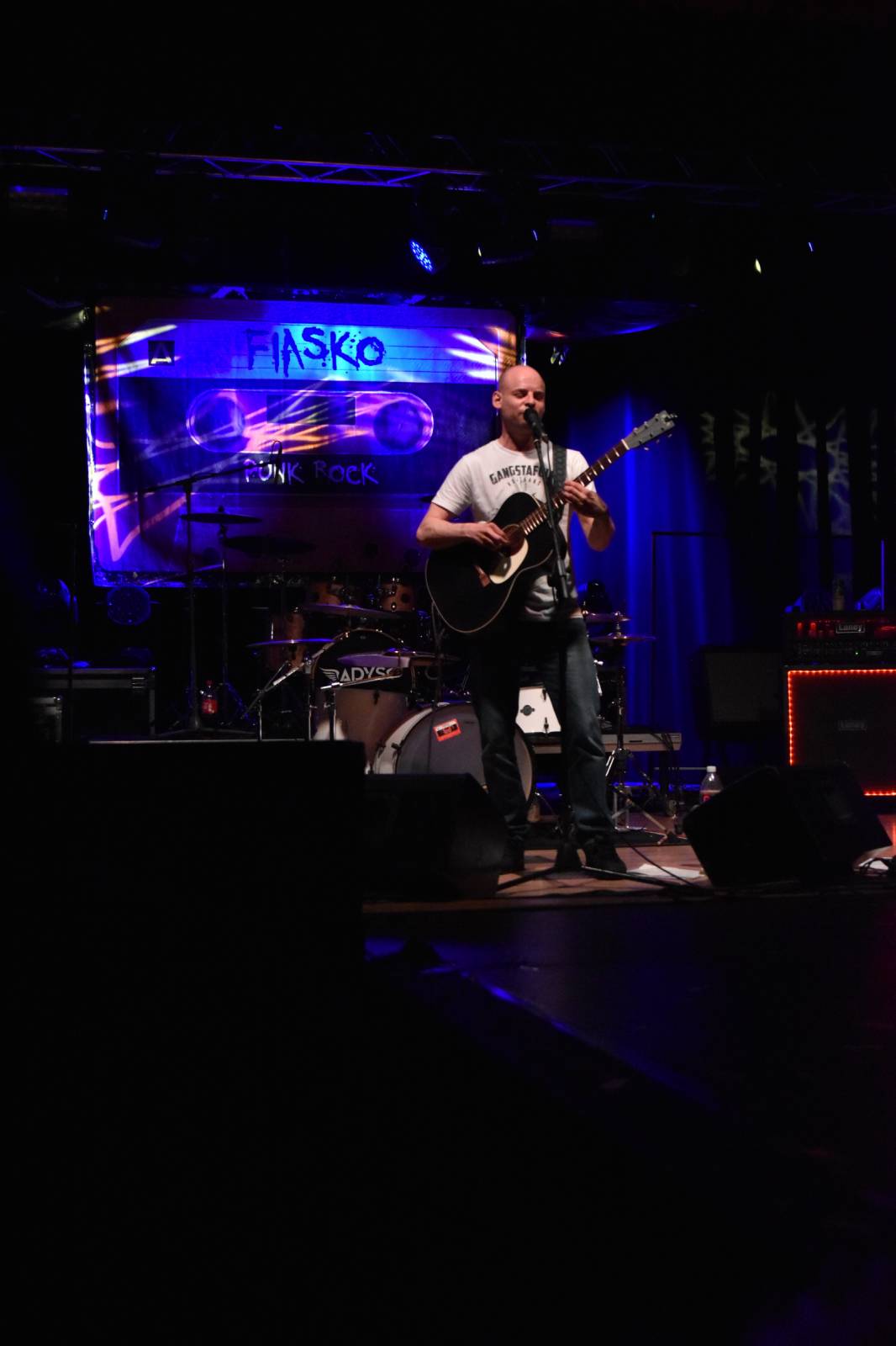 Adys doma v Klatovech představili Lopaty POPu. Album pokřtil Petr Lebeda, zahráli Fiasko a Vojtaano