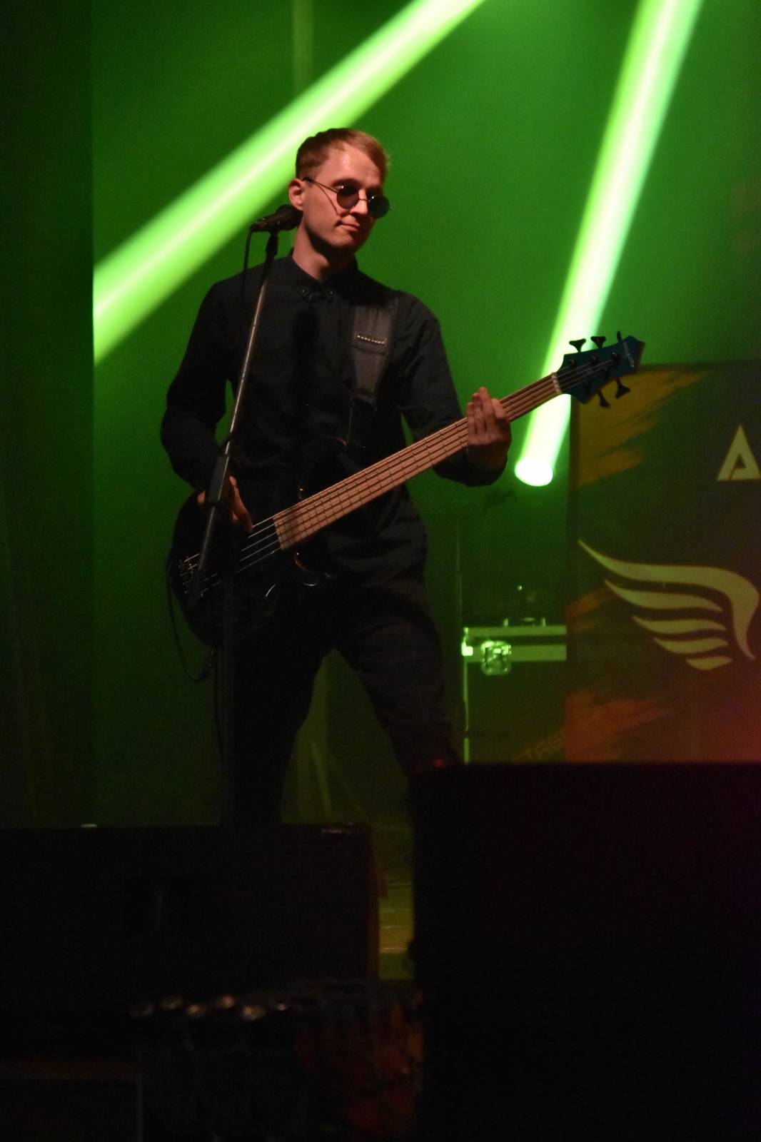 Adys doma v Klatovech představili Lopaty POPu. Album pokřtil Petr Lebeda, zahráli Fiasko a Vojtaano