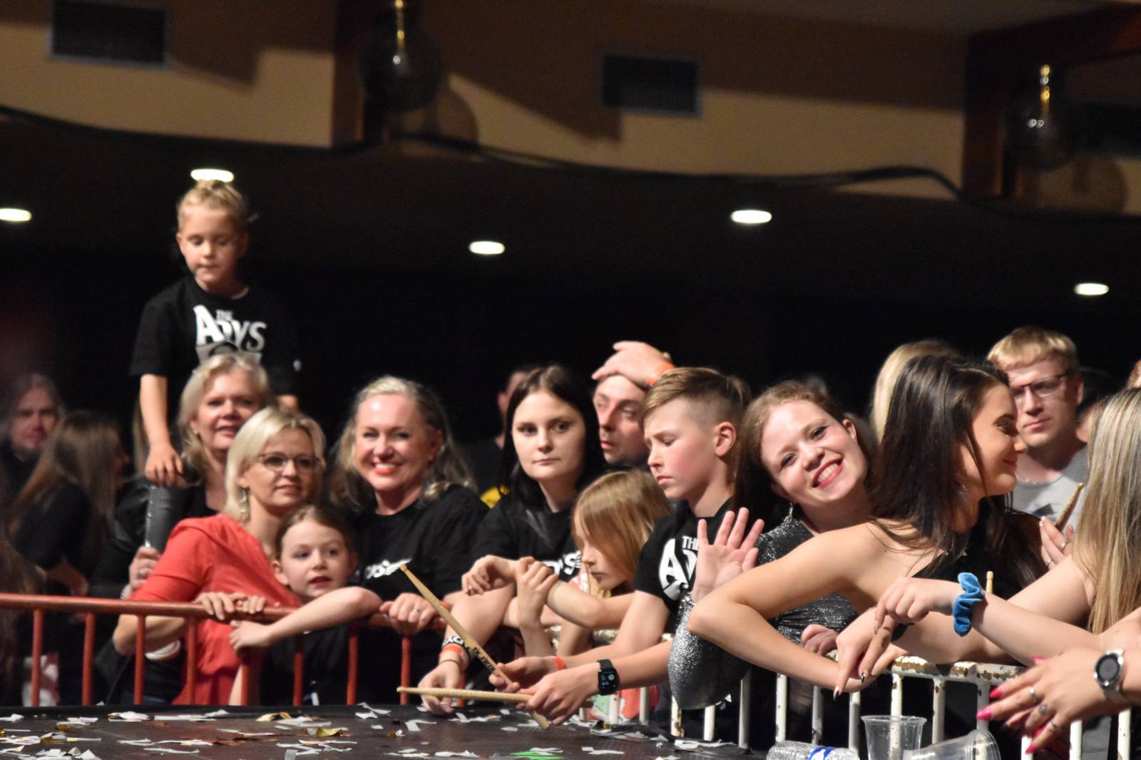 Adys doma v Klatovech představili Lopaty POPu. Album pokřtil Petr Lebeda, zahráli Fiasko a Vojtaano