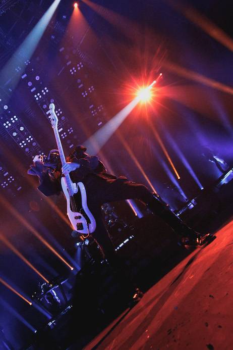 Ghost předvedli Praze spektakulární show, nechyběly nové masky, ani songy