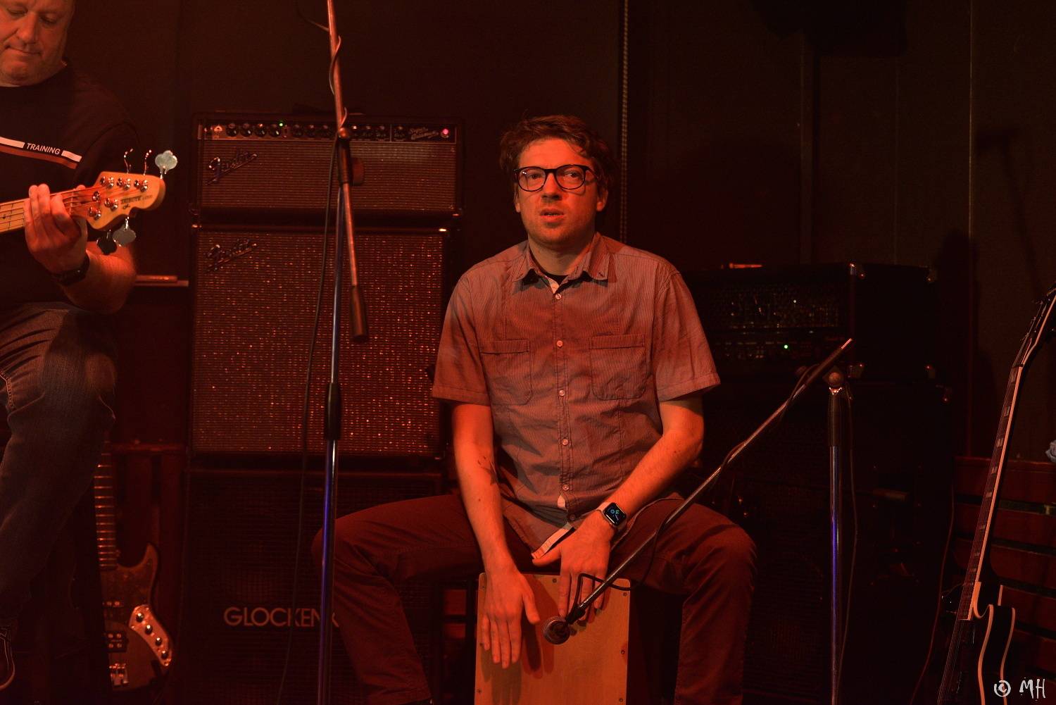 Absolutní neklid dostál svému názvu, v Plzni nechybělo ani pogování